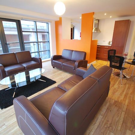 Atana Apartments Манчестер Экстерьер фото