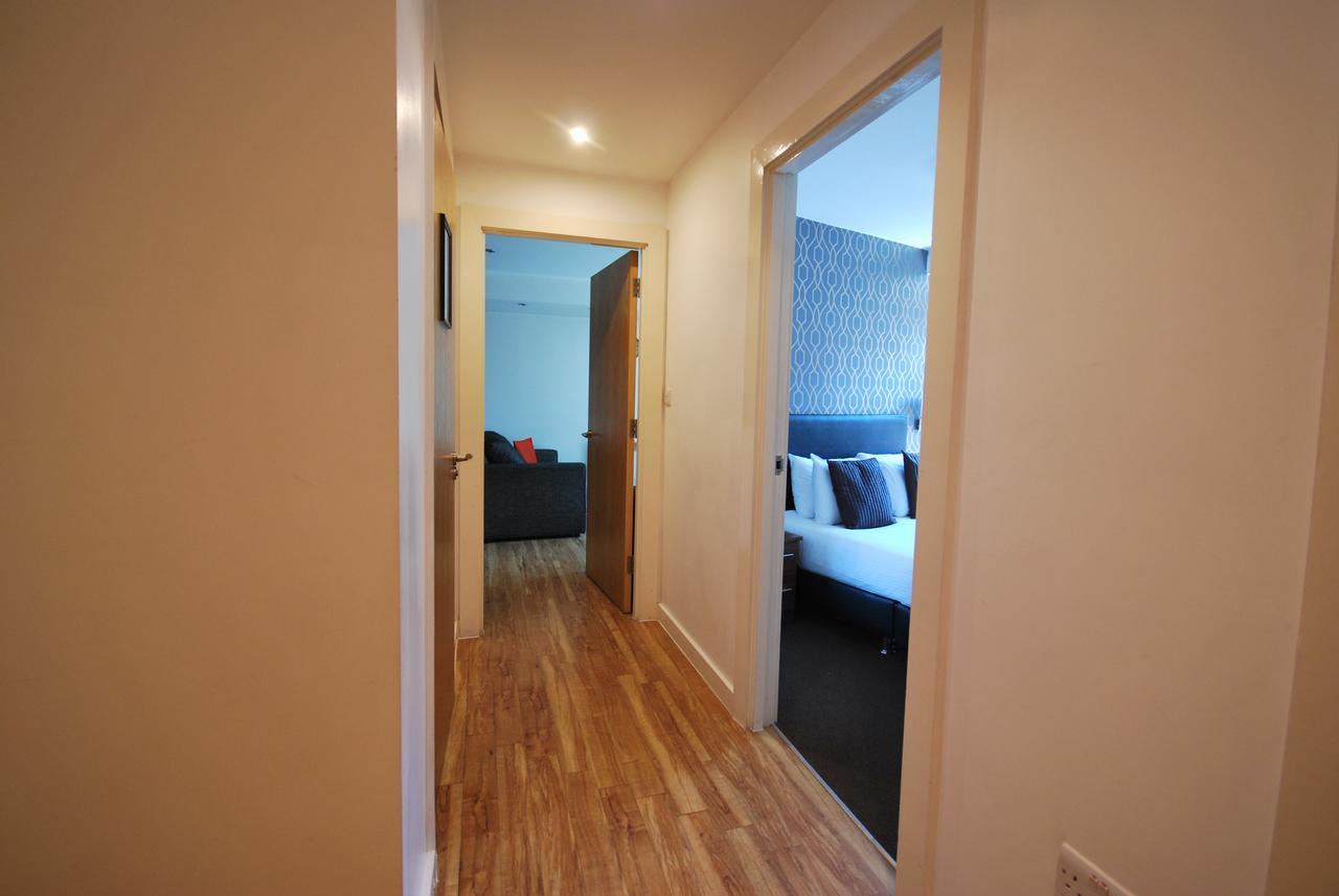 Atana Apartments Манчестер Экстерьер фото