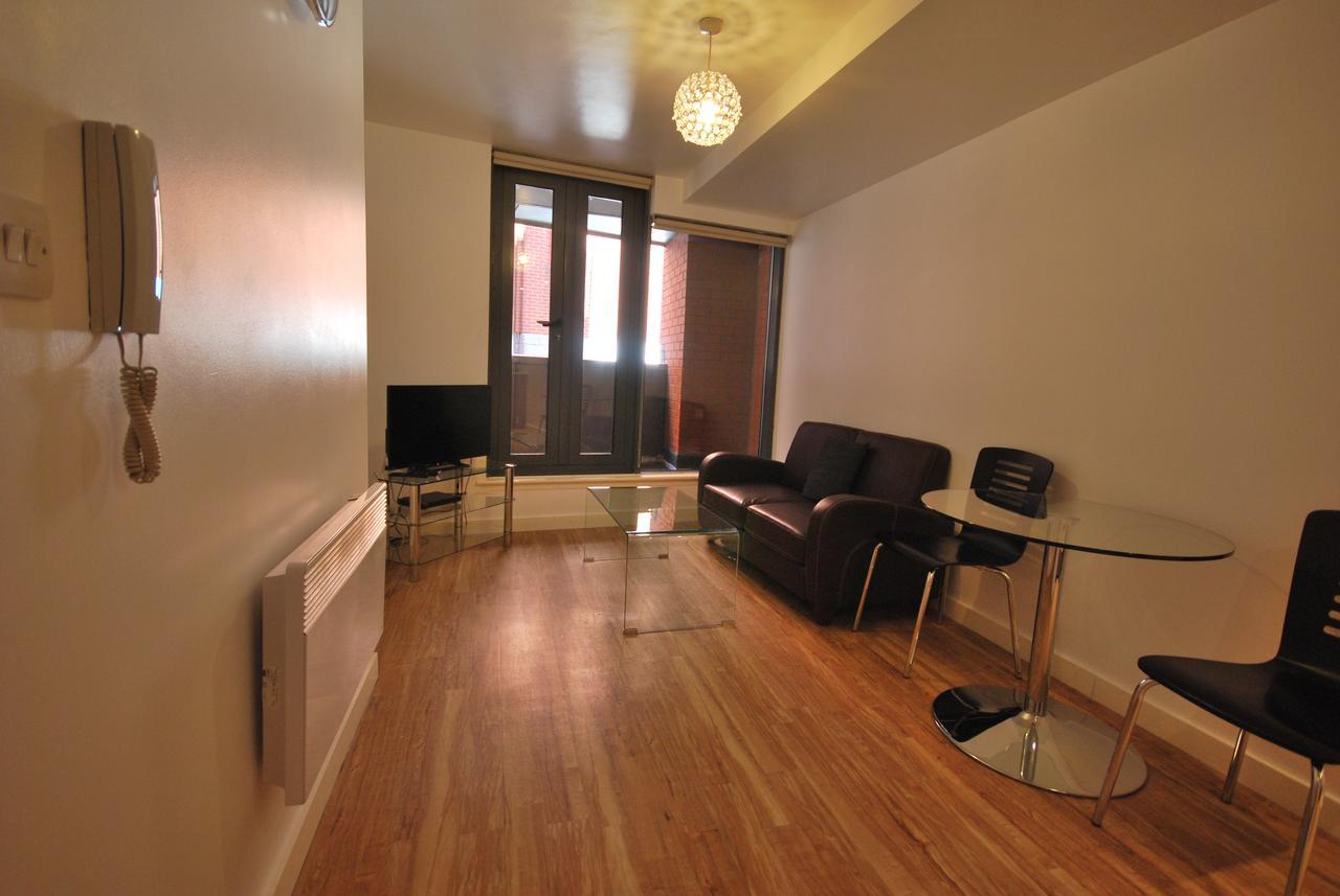 Atana Apartments Манчестер Экстерьер фото