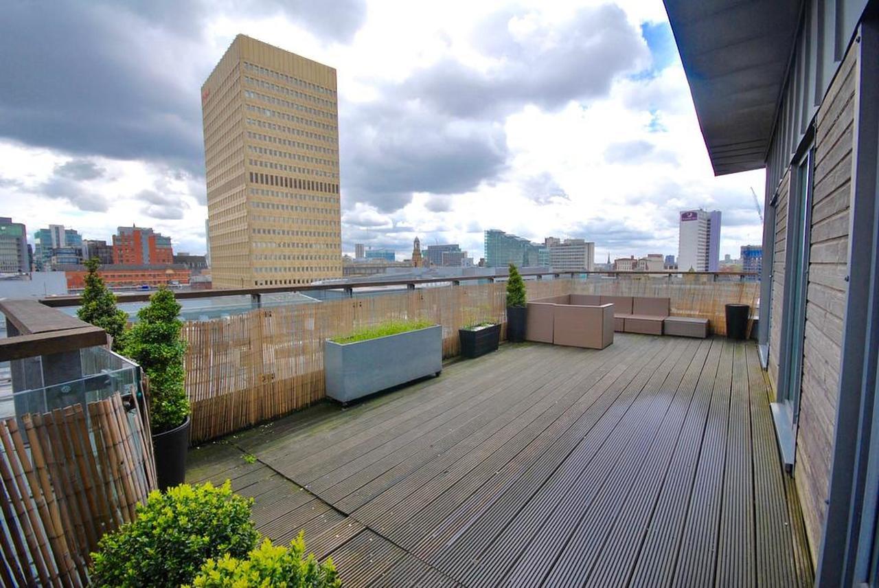 Atana Apartments Манчестер Экстерьер фото