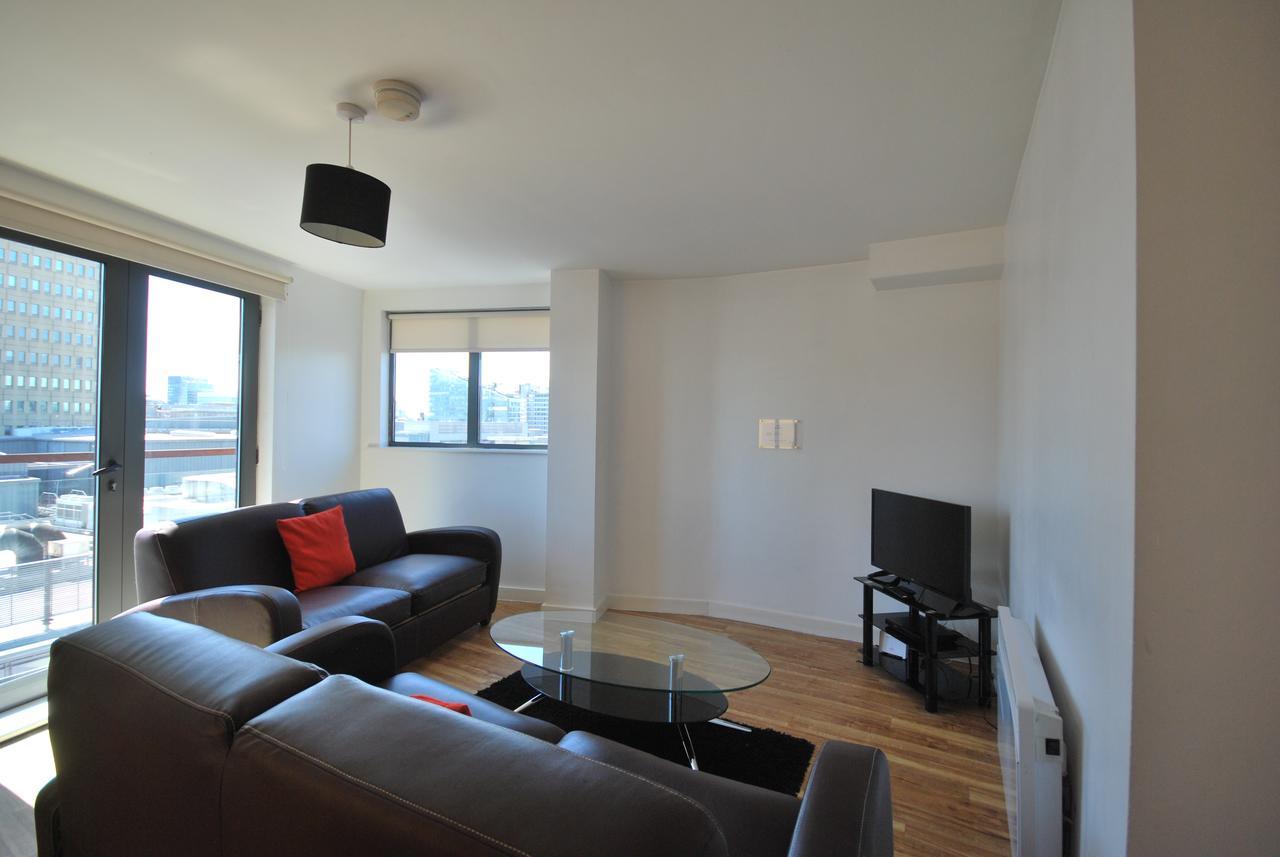 Atana Apartments Манчестер Экстерьер фото